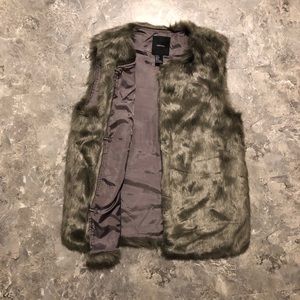 Faux fur forever 21 vest